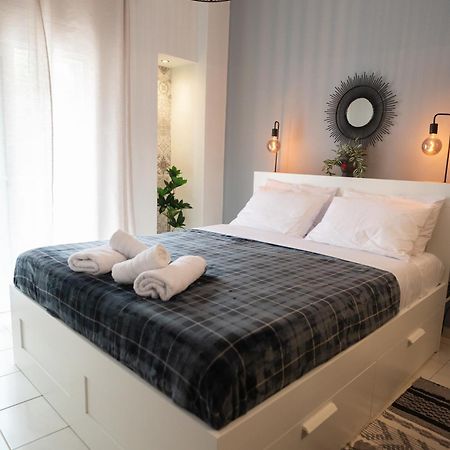 אלכסנדרופולי Sapphire Majesty Suite By Heaven'S Hall Luxury Suites מראה חיצוני תמונה
